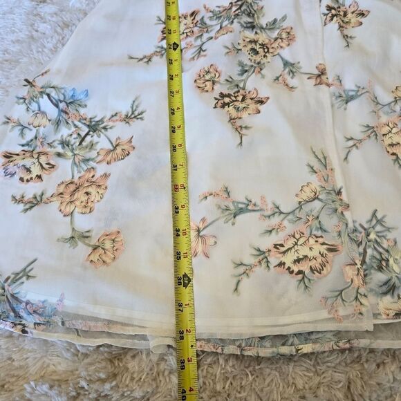 ASTR tha Label Women's Wrapdress Size Medium Floral Print - Picture 8 of 10